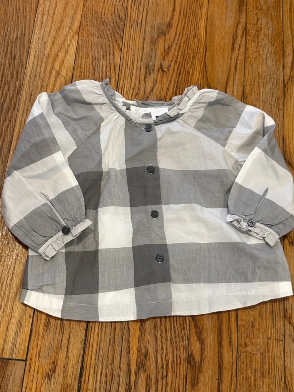 Burberry baby Gray & White Checked Button-Front Shirt blouse 6 months